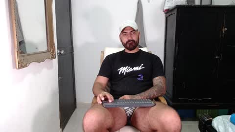 Snapshot of tomy_johnson2 chatting on January 28, 2025, 8:15 pm Tomas jhonson online show from January 28, 2025, 8:15 pm