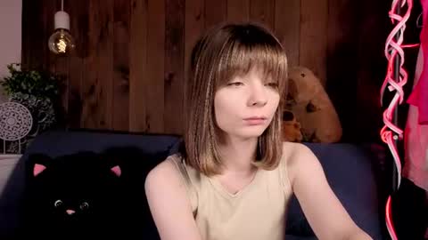 Melissa online show from July 16, 2026, 7:42 pm