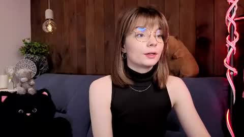 Melissa online show from July 17, 2026, 8:14 pm