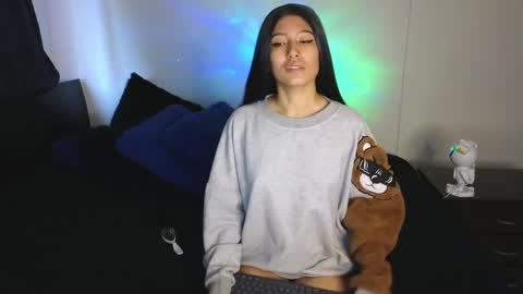 Snapshot of tony_and_sophia chatting on December 14, 2024, 11:07 am Sophia Tony online show from December 14, 2024, 11:07 am