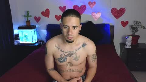 Snapshot of tony_and_sophia chatting on February 17, 2025, 11:02 am Sophia Tony online show from February 17, 2025, 11:02 am