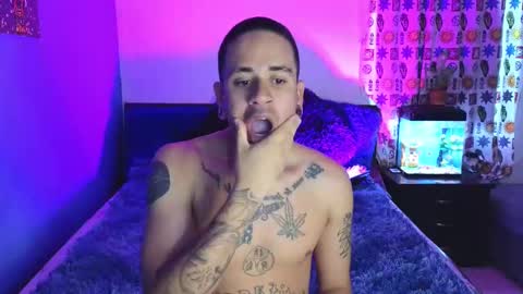 Snapshot of tony_and_sophia chatting on September 15, 2025, 10:59 am Sophia Tony online show from September 15, 2025, 10:59 am