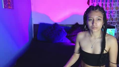 Snapshot of tony_and_sophia chatting on October 31, 2025, 11:33 am Sophia Tony online show from October 31, 2025, 11:33 am