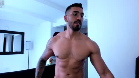 Snapshot of tony_muscle1 chatting on January 12, 2025, 8:25 pm tony muscle1 online show from January 12, 2025, 8:25 pm