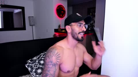 Snapshot of tony_muscle1 chatting on January 21, 2025, 11:55 pm tony muscle1 online show from January 21, 2025, 11:55 pm