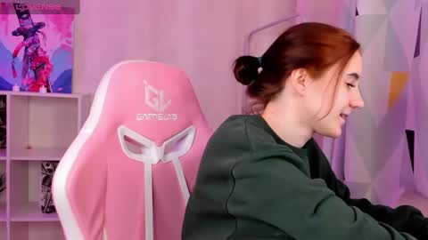 tonya_gray online show from January 6, 2025, 2:04 am