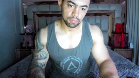 Snapshot of tonyking21 chatting on February 25, 2026, 1:26 am ANTONY online show from February 25, 2026, 1:26 am