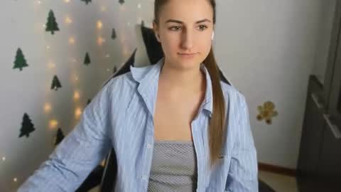 Snapshot of tooboringgirl chatting on February 18, 2025, 4:48 pm Alisson online show from February 18, 2025, 4:48 pm