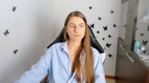 Snapshot of tooboringgirl chatting on October 8, 2025, 2:25 pm Alisson online show from October 8, 2025, 2:25 pm