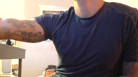 Snapshot of toomuchsmoke chatting on December 8, 2024, 9:13 am toomuchsmoke online show from December 8, 2024, 9:13 am