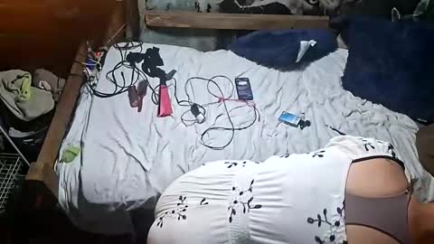 tootall1991420 online show from April 25, 2026, 12:19 pm