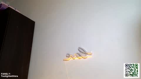 Snapshot of tootightwithbra chatting on January 30, 2025, 8:11 am Kira online show from January 30, 2025, 8:11 am