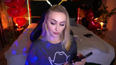 top_grace online show from February 17, 2025, 10:25 pm