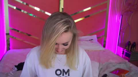 top_grace online show from March 2, 2025, 4:39 am