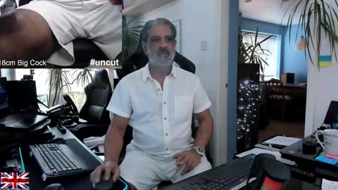 topalphaboss online show from December 5, 2025, 1:20 pm