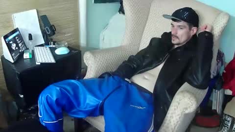 SagMeOreduceMe online show from March 18, 2026, 10:57 pm