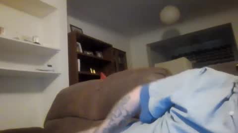 topfoxs30 online show from February 7, 2025, 4:03 pm