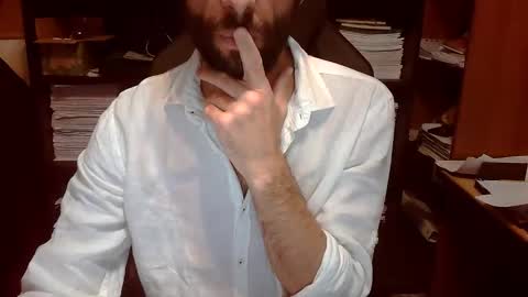 Snapshot of topg84 chatting on September 22, 2025, 5:20 am Topg84 online show from September 22, 2025, 5:20 am