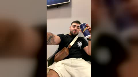 Toplayboy online show from February 18, 2026, 2:29 am