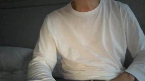 topspin69 online show from April 25, 2026, 11:24 pm