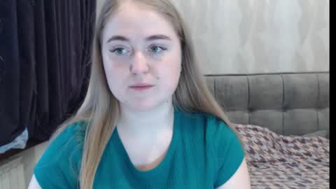 Snapshot of tori_blond chatting on February 14, 2026, 6:32 am tori_blond online show from February 14, 2026, 6:32 am