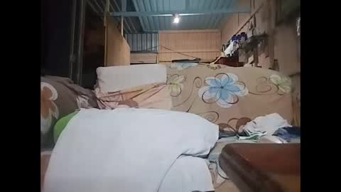 Snapshot of torito10 chatting on December 3, 2025, 1:35 am tony hot online show from December 3, 2025, 1:35 am