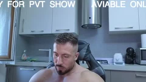 toro_arrapato online show from July 9, 2026, 3:27 pm