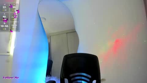 Snapshot of torycooper chatting on September 18, 2025, 8:22 pm TORY COOPER online show from September 18, 2025, 8:22 pm