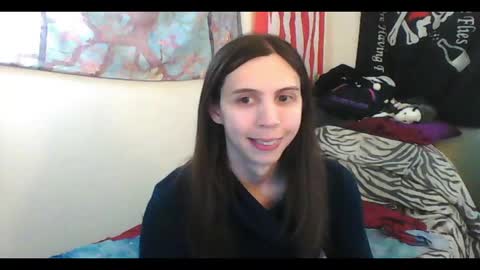 Luna online show from January 8, 2025, 4:02 am