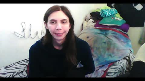 Luna online show from April 11, 2026, 1:10 am