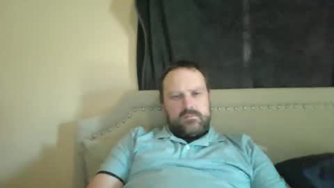 Snapshot of totalpackage2089 chatting on October 17, 2025, 10:01 pm Big Daddy Balls online show from October 17, 2025, 10:01 pm