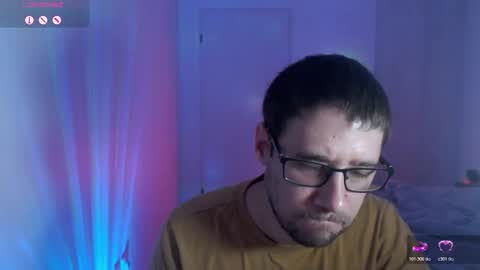 Snapshot of totoclown chatting on October 29, 2025, 2:25 am Thomas online show from October 29, 2025, 2:25 am