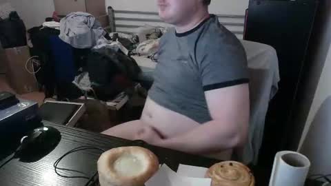 Snapshot of totox1989 chatting on December 16, 2024, 6:53 am Totox online show from December 16, 2024, 6:53 am