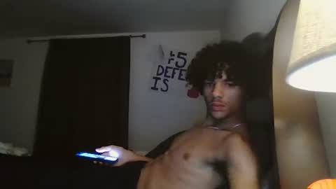 Snapshot of totxxx335 chatting on November 24, 2025, 5:18 am totxxx335 online show from November 24, 2025, 5:18 am