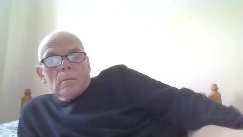 Snapshot of touche5656607203 chatting on December 4, 2025, 2:04 pm touche5656607203 online show from December 4, 2025, 2:04 pm