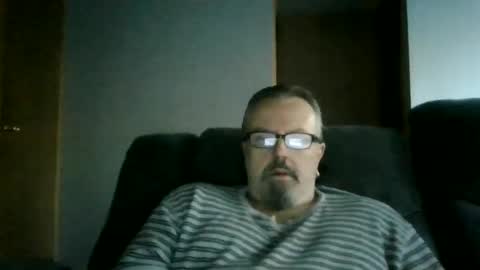 Snapshot of touchit9923 chatting on October 9, 2025, 12:25 pm jim online show from October 9, 2025, 12:25 pm