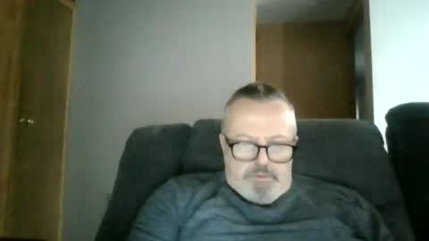 Snapshot of touchit9923 chatting on November 17, 2025, 2:01 pm jim online show from November 17, 2025, 2:01 pm