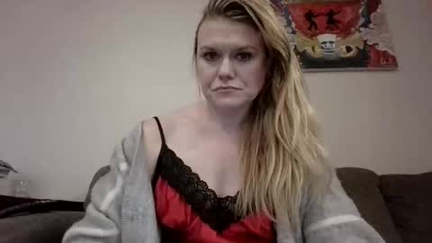 Snapshot of tough_as_scars chatting on November 23, 2025, 12:43 am tough_as_scars online show from November 23, 2025, 12:43 am