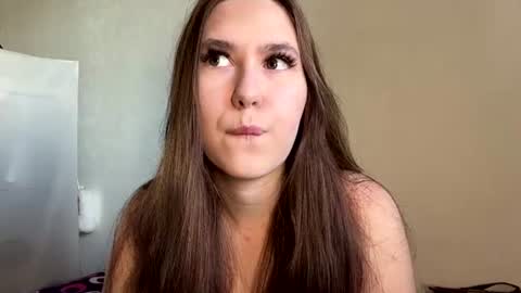 Snapshot of tracievanier chatting on June 24, 2026, 1:10 pm Thea online show from June 24, 2026, 1:10 pm