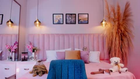 Tracy  online show from February 11, 2026, 8:03 pm