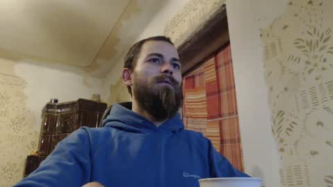 Snapshot of tralalabala chatting on December 9, 2024, 8:12 pm Tralalabala online show from December 9, 2024, 8:12 pm