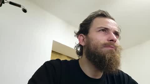 Snapshot of tralalabala chatting on February 18, 2026, 8:27 pm Tralalabala online show from February 18, 2026, 8:27 pm