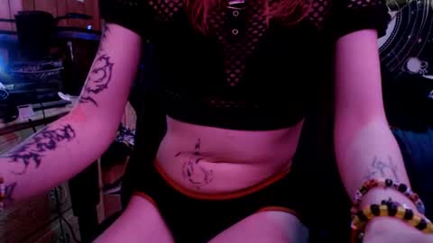 tranceweaverdreams_ online show from October 28, 2025, 5:04 pm