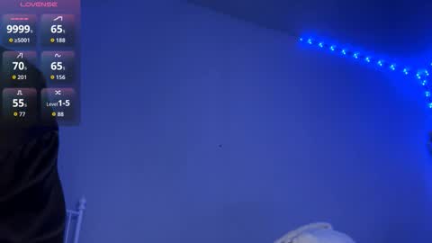 Snapshot of trangarlick chatting on January 15, 2026, 5:27 pm Amelia online show from January 15, 2026, 5:27 pm