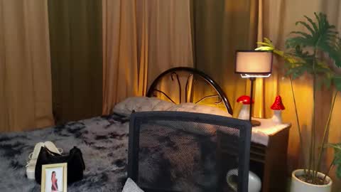 Snapshot of transgoddessrosy chatting on September 19, 2025, 4:51 pm ROSY TAN BE MY KING DONT FORGET TO FOLLOW AND THUMBS UP ME online show from September 19, 2025, 4:51 pm