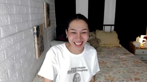 Chloe online show from August 3, 2026, 4:00 am