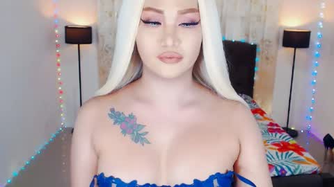 Snapshot of transplayfullolivia chatting on June 19, 2026, 8:29 am KYLIE BELLA TS online show from June 19, 2026, 8:29 am