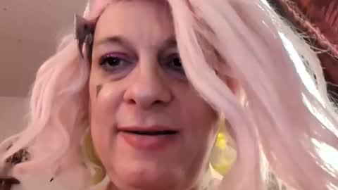 traphouseslutbunny4fun online show from November 17, 2025, 5:19 pm