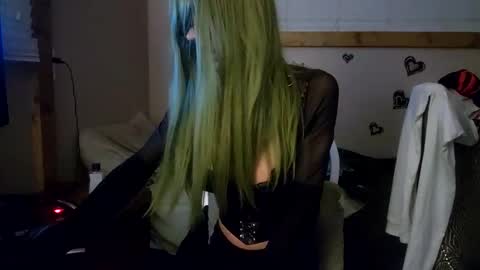 TraplutLexxxi online show from March 7, 2025, 8:23 am