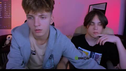 Snapshot of travis_wolf_ chatting on October 5, 2025, 6:39 pm Travis online show from October 5, 2025, 6:39 pm